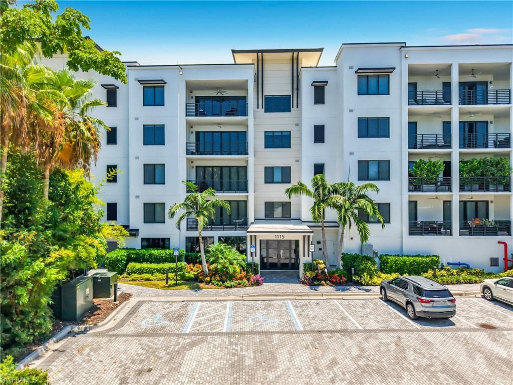 1115 Central AVE 247-8