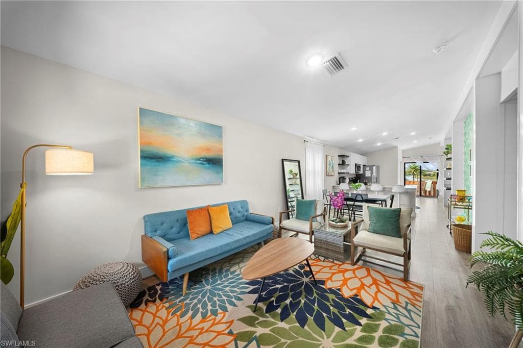 3260 Woodside AVE-5