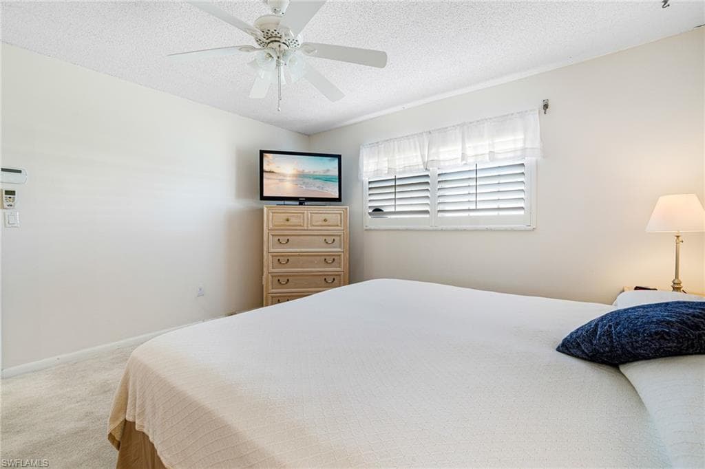 7008 Foxfire DR-22