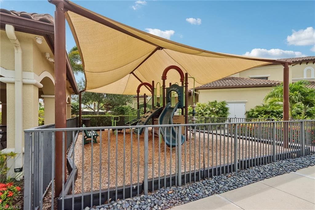 13783 Luna DR-42