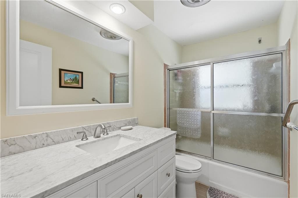 2498 Bayshore DR-11