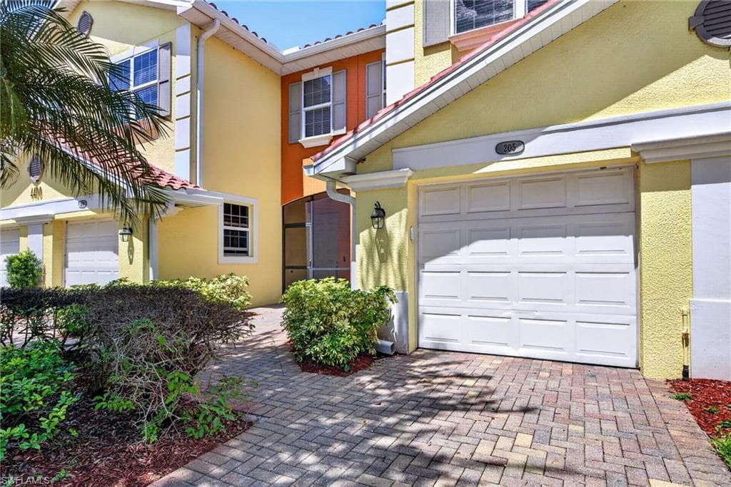4400 Lazio WAY 205-41