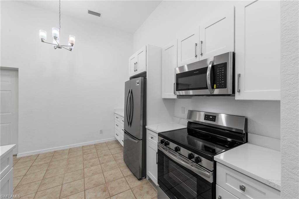 27123 Matheson AVE 206-9