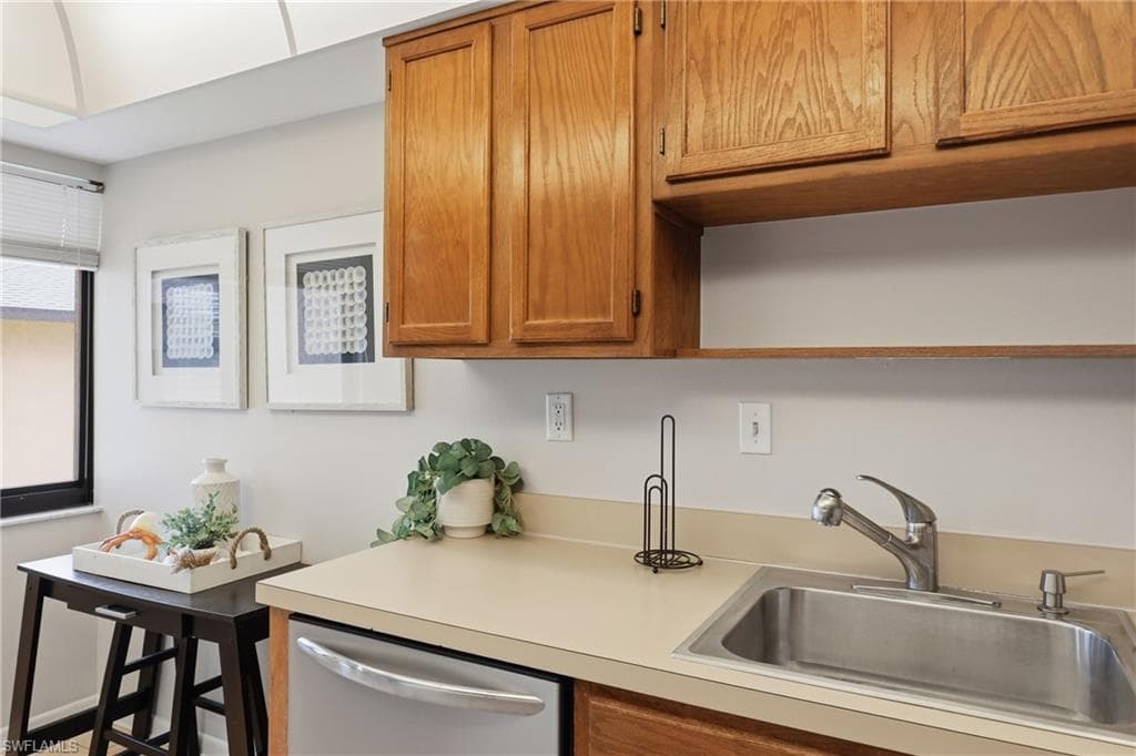 1526 Mainsail DR 3-12