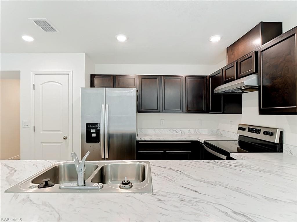 15121 Piping Plover CT 102-6