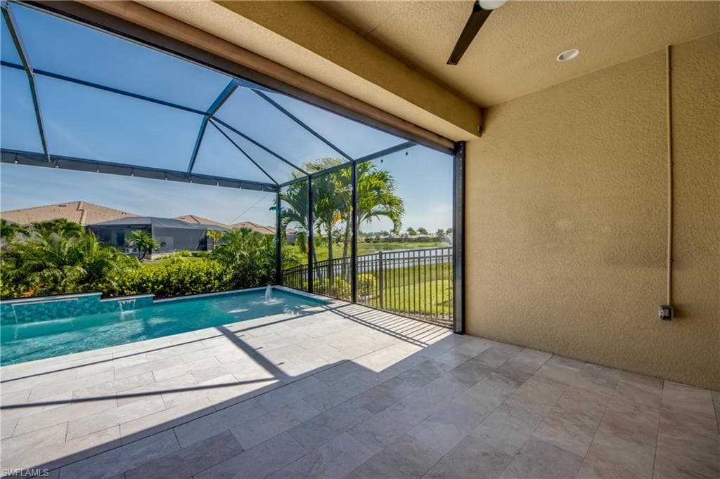 8260 Venetian Pointe DR-39