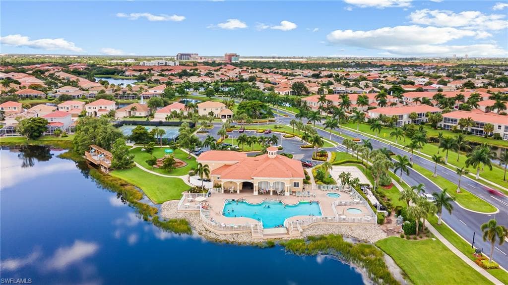 15586 Alton DR-43