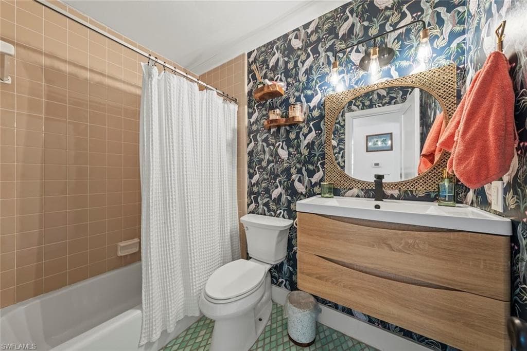 2539 Coconut DR-26