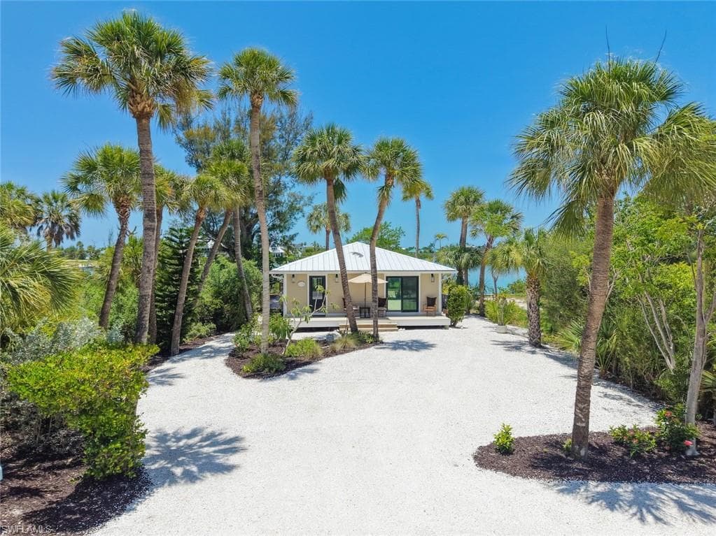 2539 Coconut DR-1