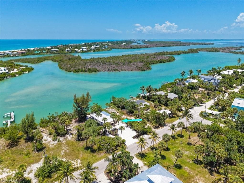 2539 Coconut DR-29