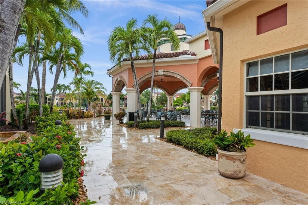 8641 Piazza Del Lago CIR 201-42