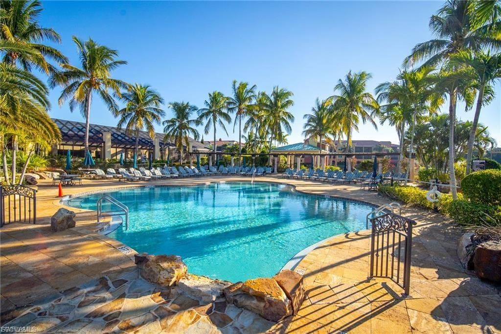 8641 Piazza Del Lago CIR 201-45
