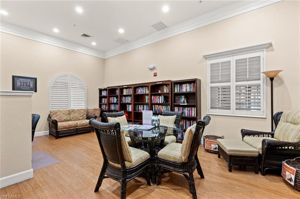 8641 Piazza Del Lago CIR 201-35