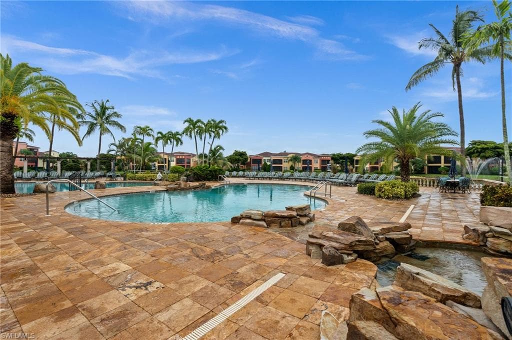 8641 Piazza Del Lago CIR 201-39