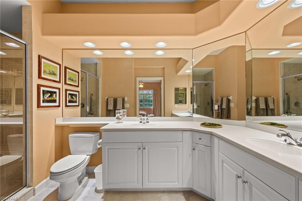 8641 Piazza Del Lago CIR 201-25