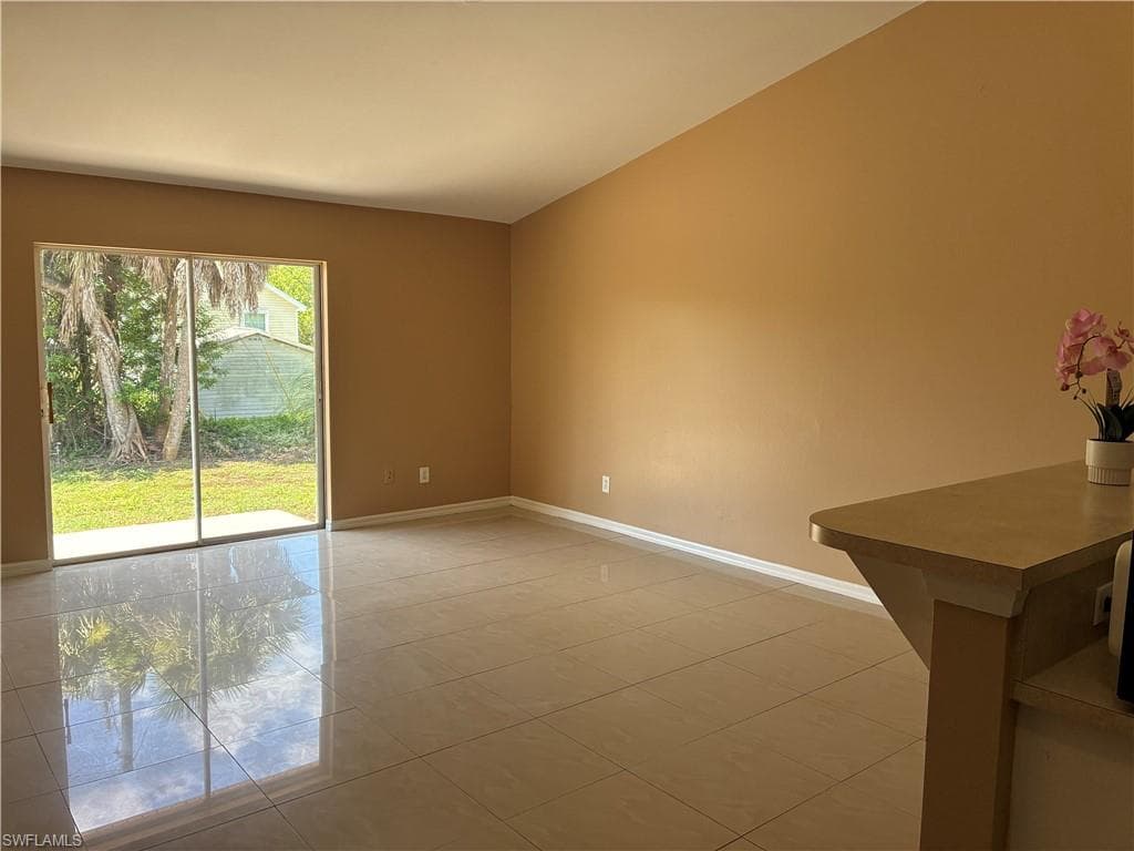 10741 Robinson ST-4