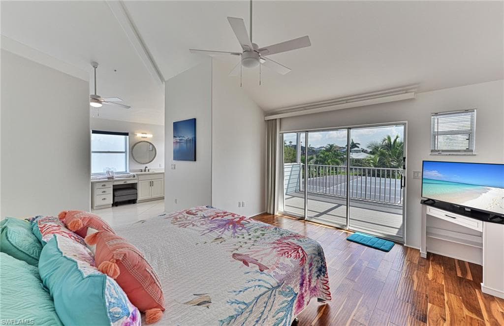 200 Topanga DR-26