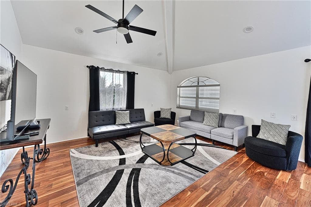 200 Topanga DR-34
