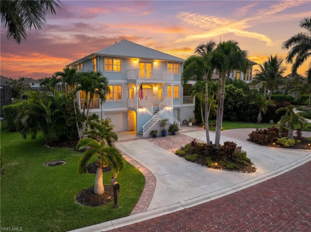 200 Topanga DR-4
