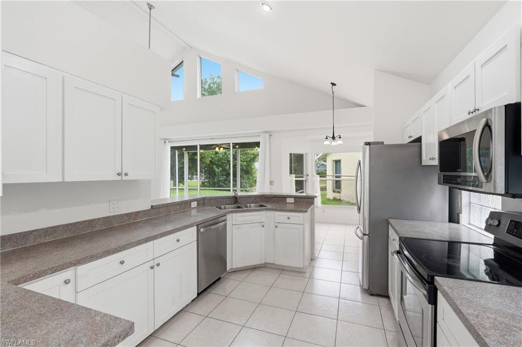 17841 Bermuda Dunes DR-16
