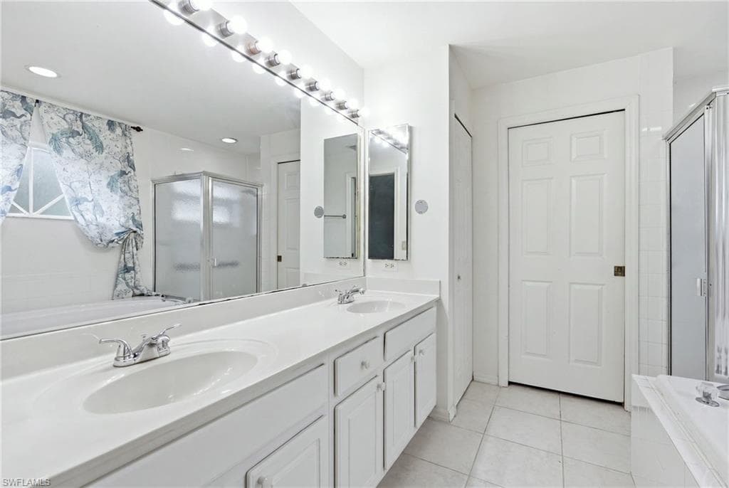 17841 Bermuda Dunes DR-22