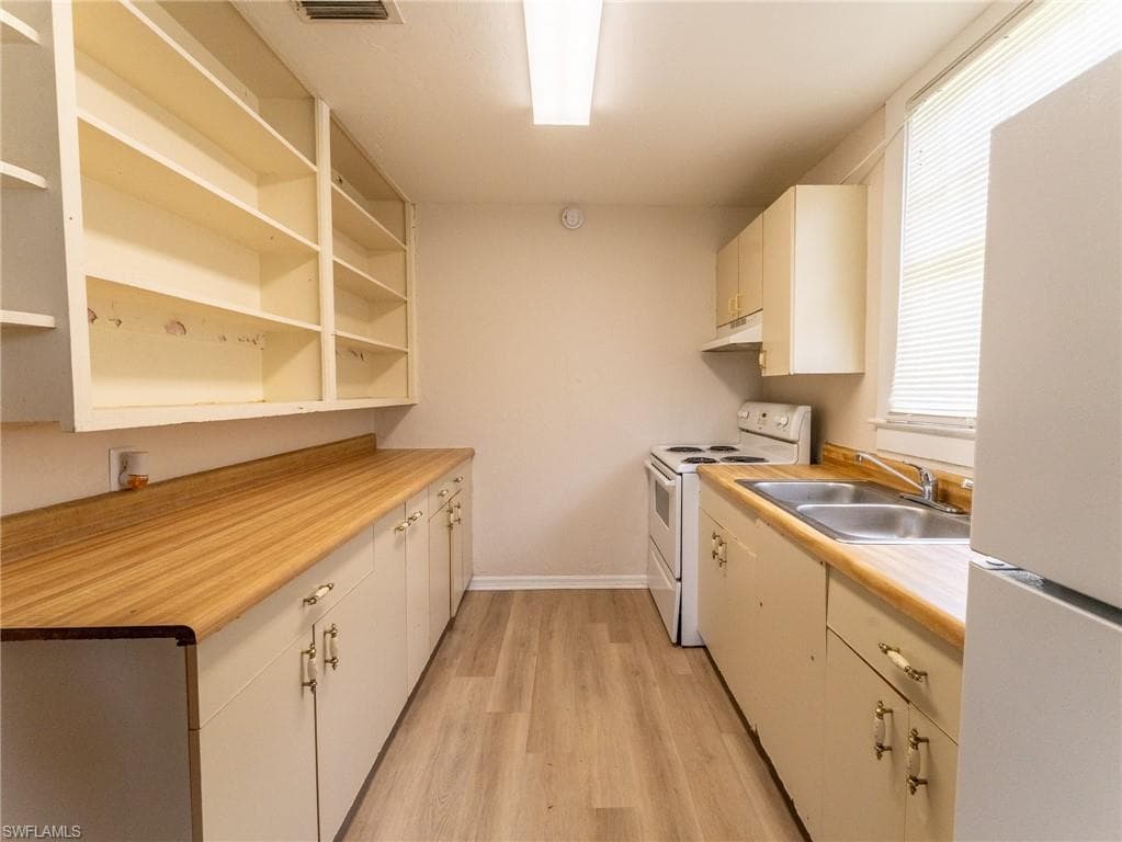 3802 Seminole AVE-2