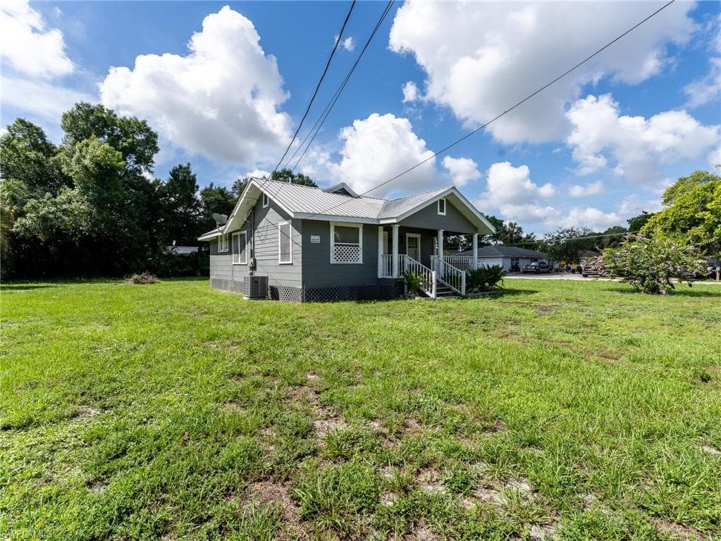 3802 Seminole AVE-26