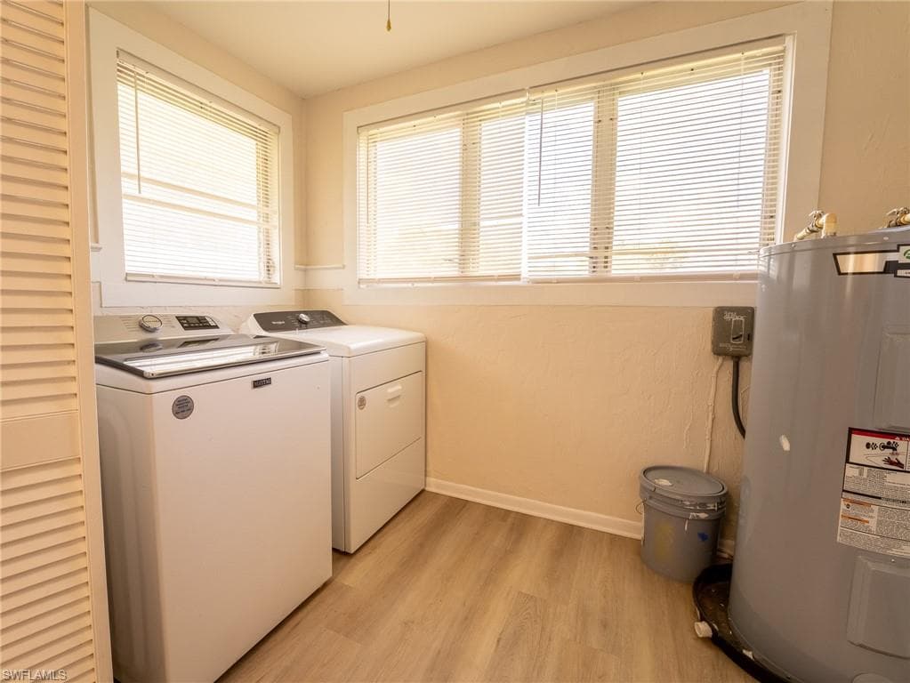 3802 Seminole AVE-22