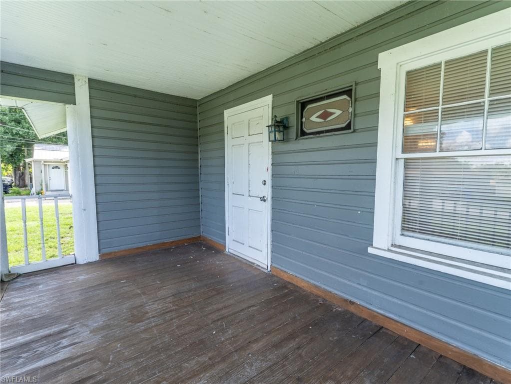 3802 Seminole AVE-9