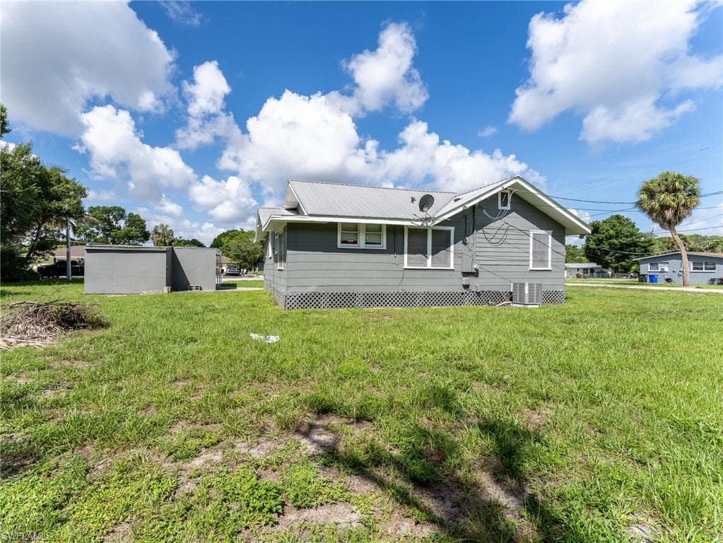 3802 Seminole AVE-25