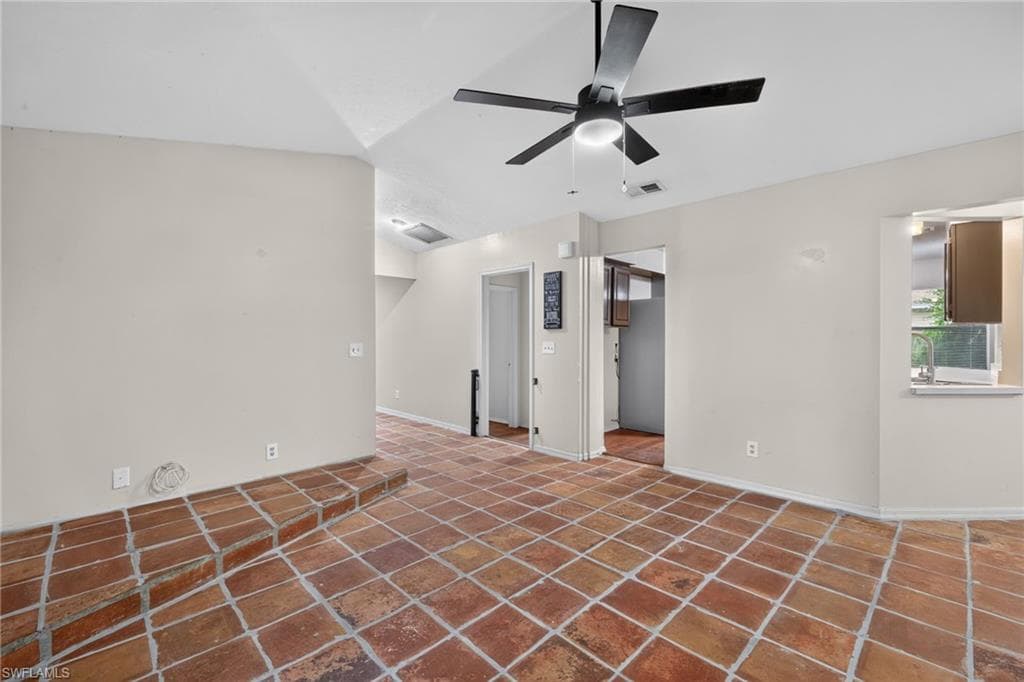 17565 Lee RD-6