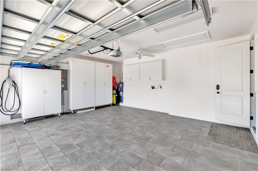 3005 Coco AVE-6