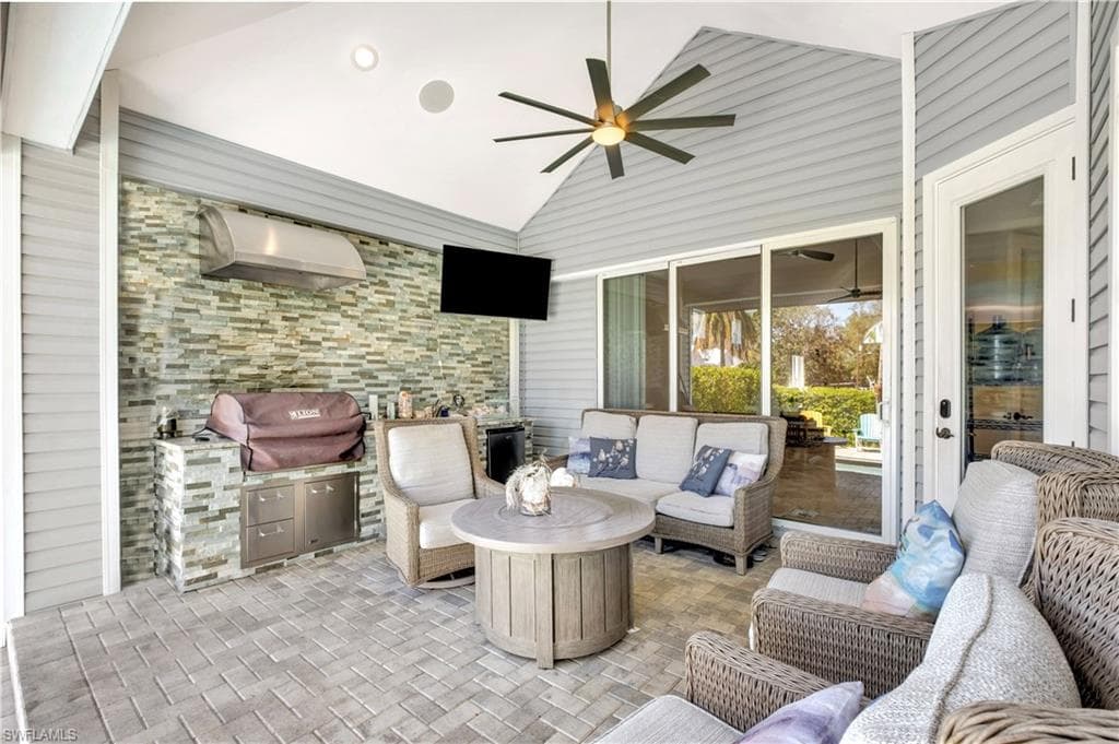 3005 Coco AVE-12