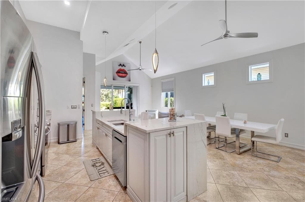3005 Coco AVE-24