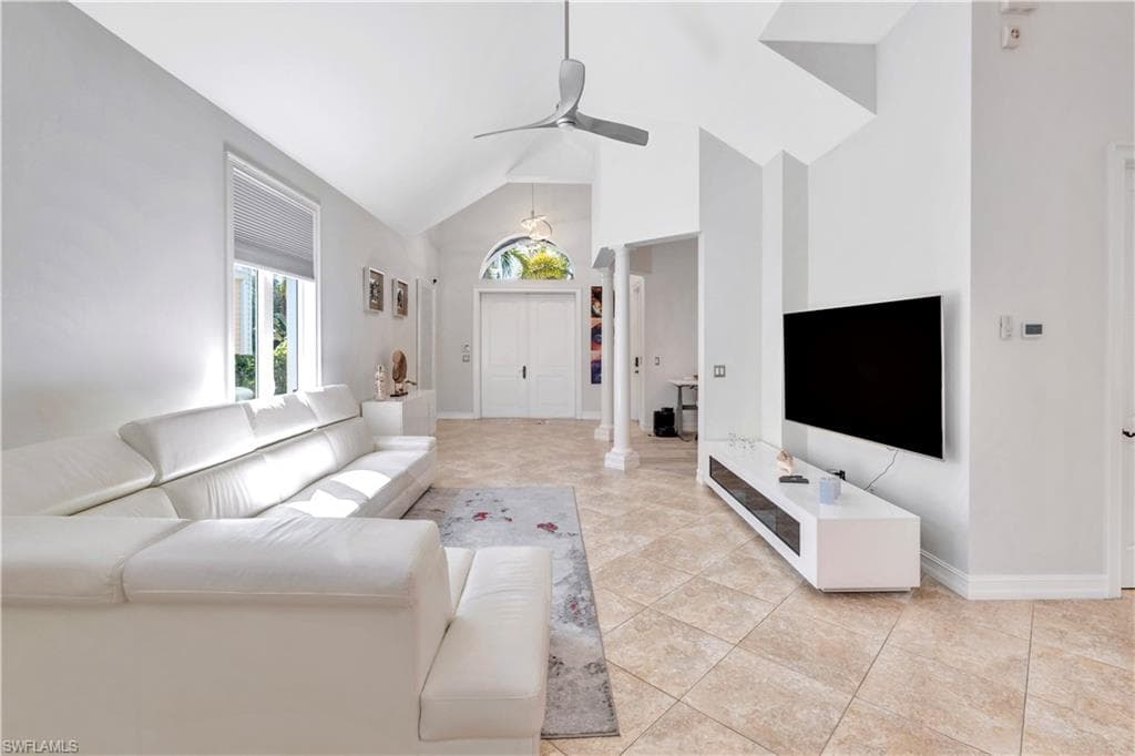 3005 Coco AVE-33
