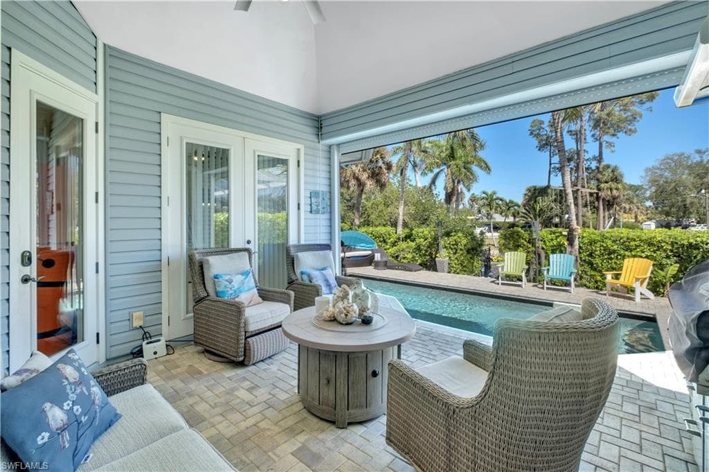 3005 Coco AVE-8