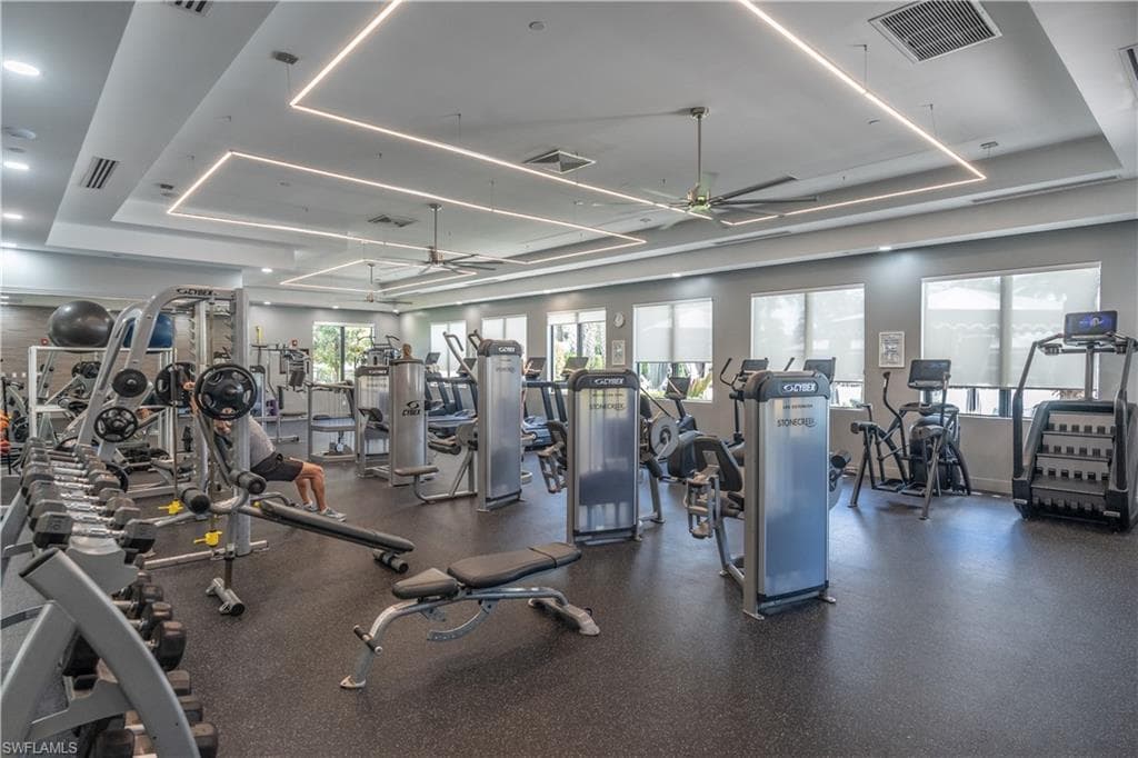 4347 Aurora ST-41