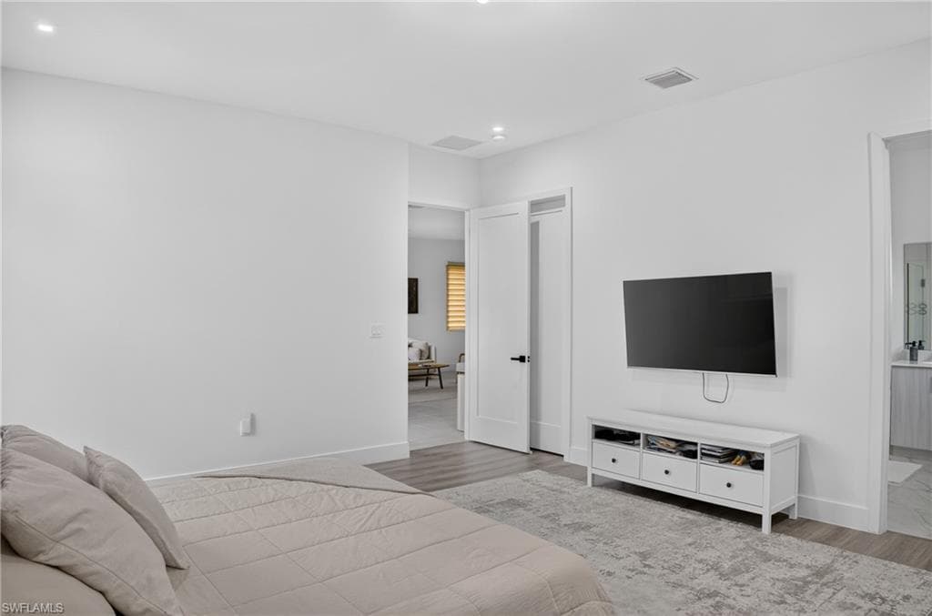 4978 Jovanne ST-28
