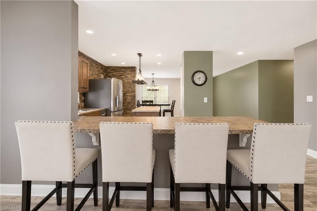 10365 Canal Brook LN-6