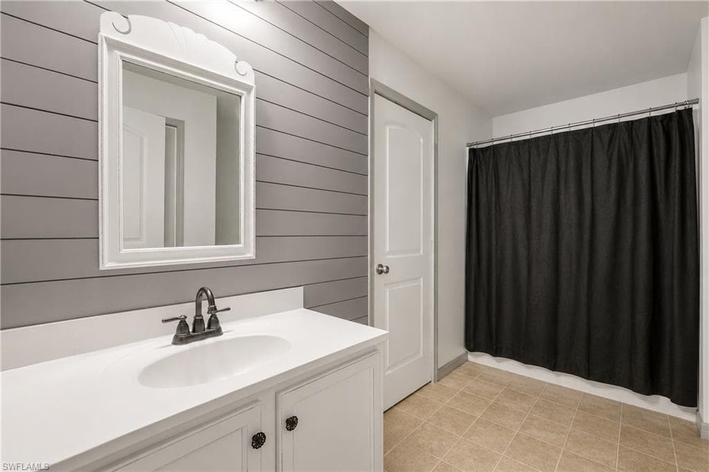 10365 Canal Brook LN-16