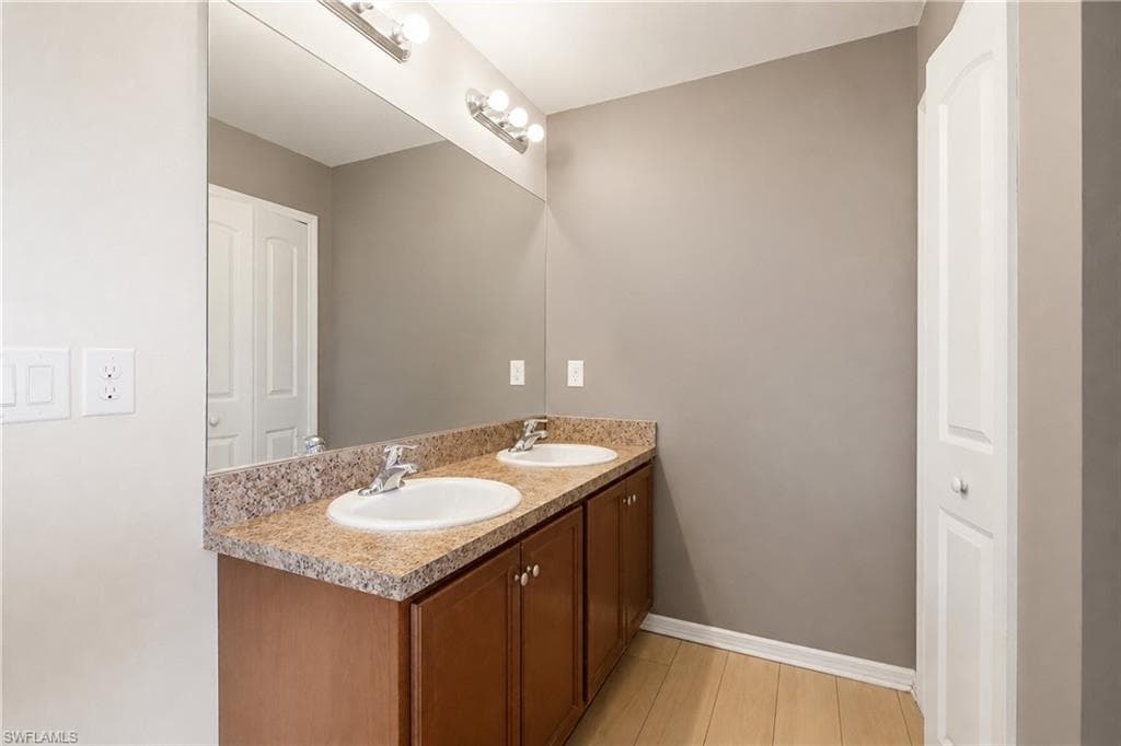 10365 Canal Brook LN-19