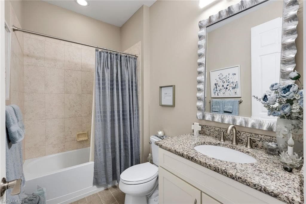 16345 Camden Lakes CIR-27