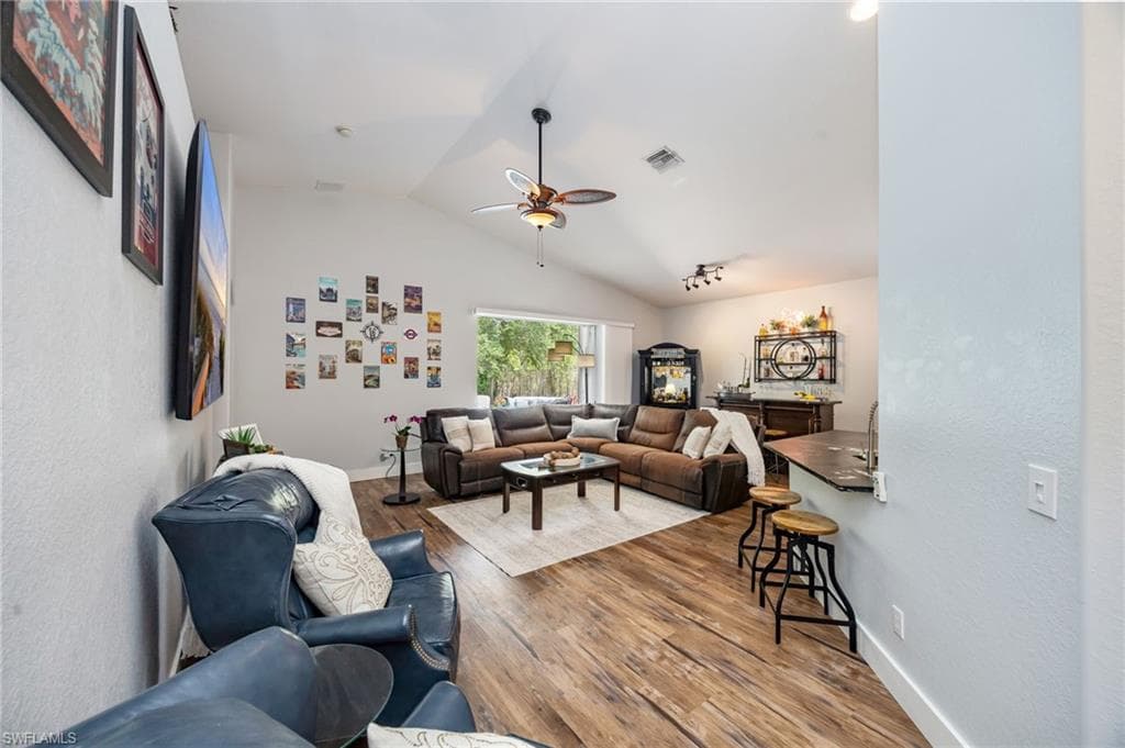 219 Glen Eagle CIR-4