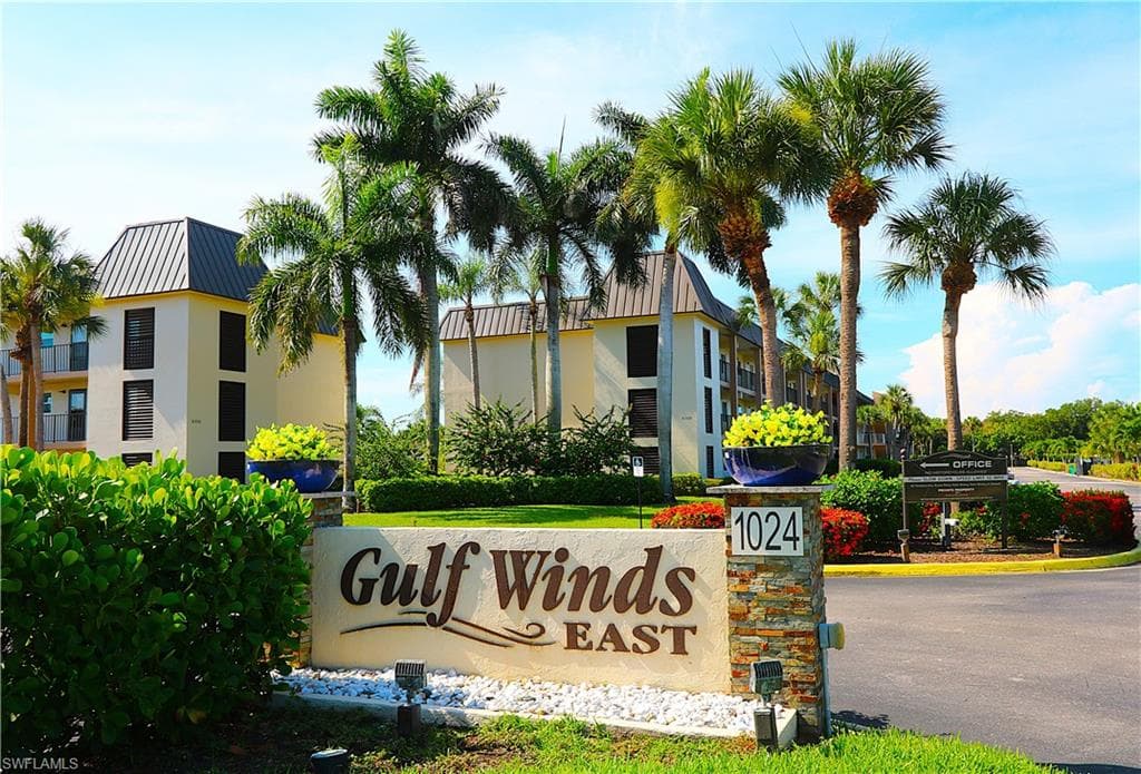 1004 Manatee RD H202-22