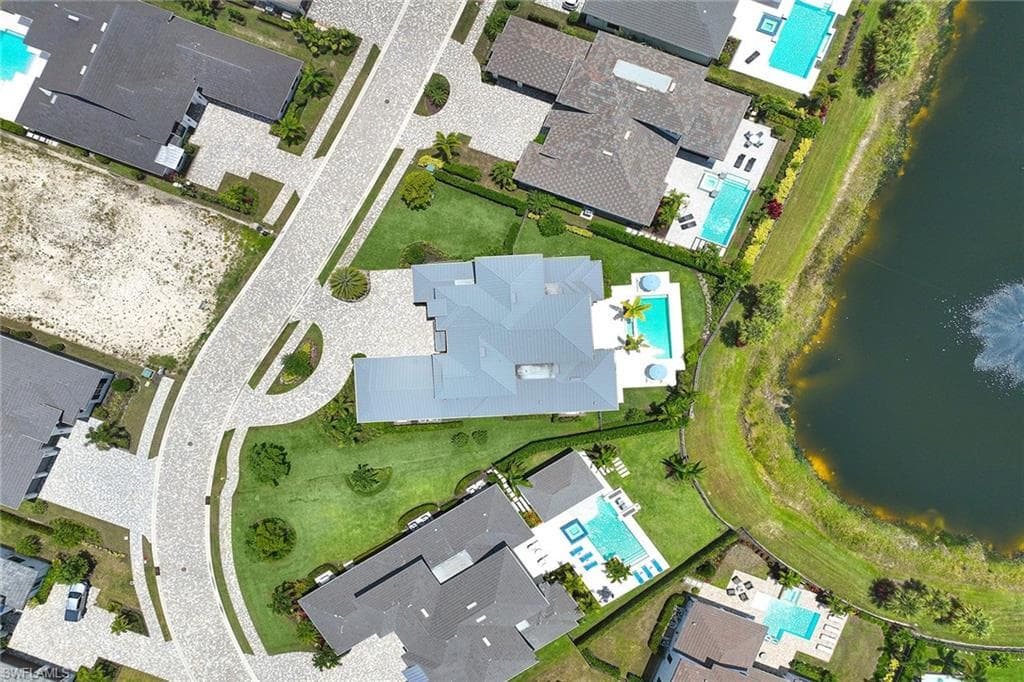 16764 Enclave CIR-45