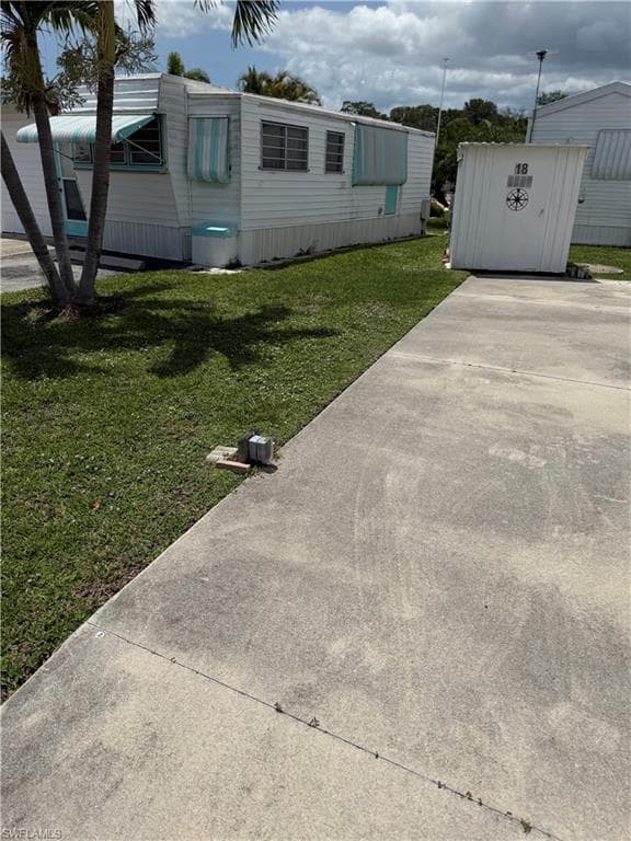 18 Jade DR-2
