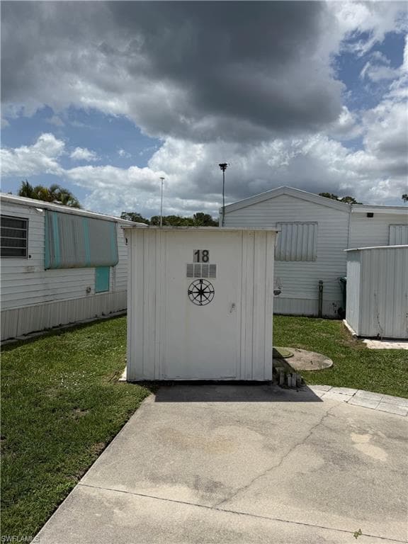 18 Jade DR-3