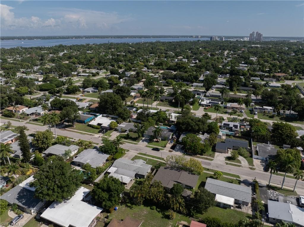 1643 Ricardo AVE-28