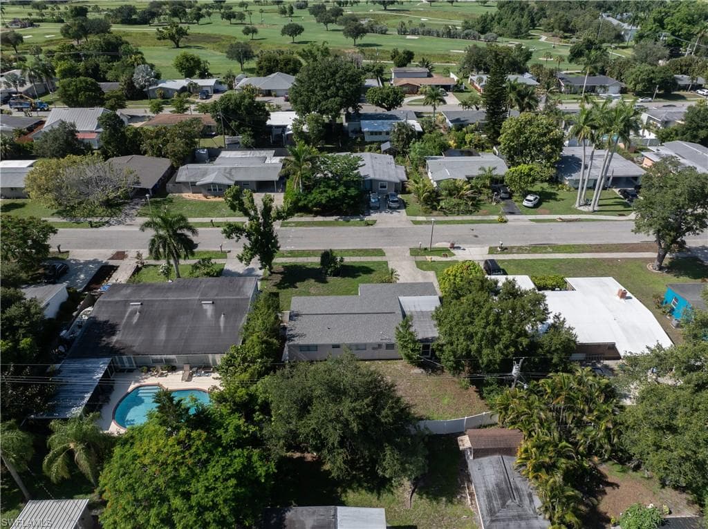 1643 Ricardo AVE-31