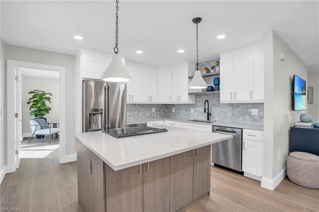 23 Palmview BLVD-12